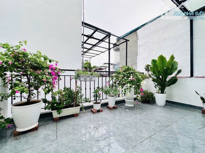 HOÀNG HOA THÁM 6 TẦNG THANG MÁY-DT 45M GIÁ 11,7 TỶ GẦN Ô TÔ - 2