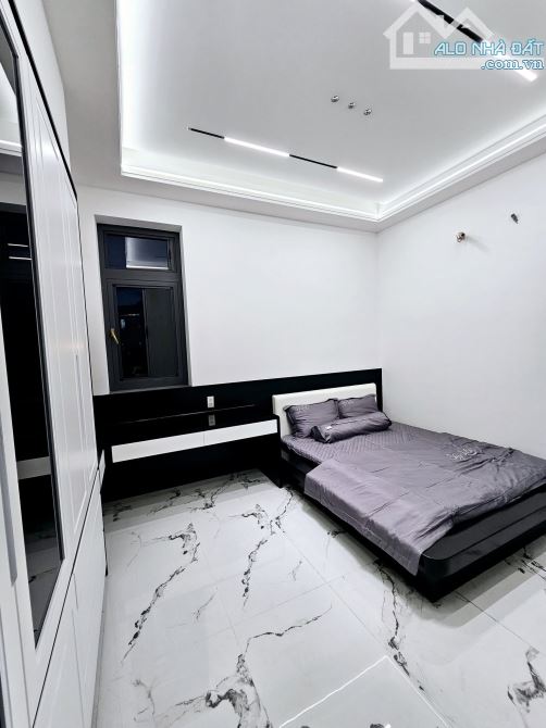 NẮM CHÍNH CHỦ BÁN NHÀ GỐC 3 TẦNG HẺM 86 LÊ BÌNH - 2