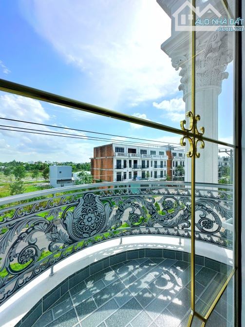 NẮM CHÍNH CHỦ BÁN NHÀ 3 TẦNG MẶT TIỀN ĐƯỜNG D1 KHU HỒNG LOAN - 2