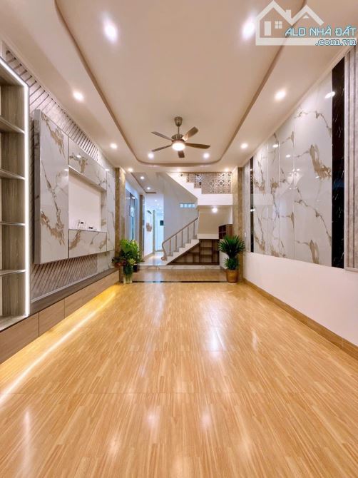 NẮM CHÍNH CHỦ BÁN NHÀ 2 TẦNG MẶT TIỀN ĐƯỜNG SỐ 5 - 2
