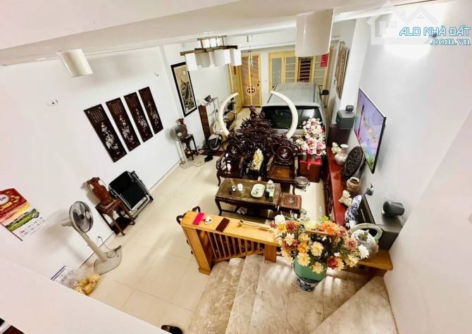 VĂN QUÁN - Q. HÀ ĐÔNG - 68M - 25,3 TỶ - PHÂN LÔ VIP - 3 Ô TÔ TRÁNH DỪNG ĐỖ - VỈA HÈ RỘNG - 2