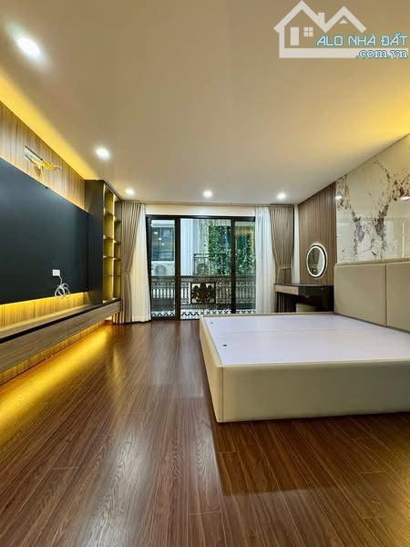 Bán nhà CẦU GIẤY Dương Quảng Hàm, ngõ Ô Tô đỗ cửa. - 2
