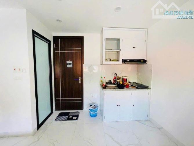 BÁN TOÀ CĂN HỘ DỊCH VỤ  - GẦN Ô TÔ  - 6 TẦNG THANG MÁY - LÔ GÓC - 9 PHÒNG KHÉP KÍN FULL - 2