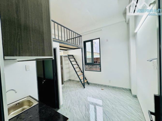 Tòa CHDV 7 tầng thang máy - 4x25m - Mặt tiền VIP Gò Vấp, ngay cạnh công viên Làng Hoa - 2