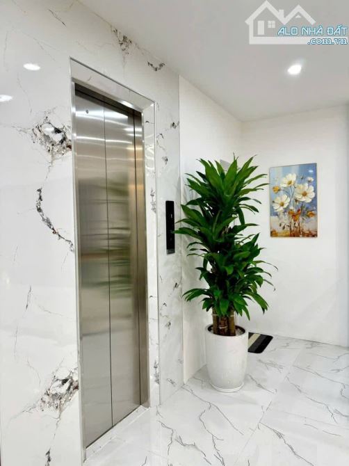 Nhà đẹp Trường Chinh Thang Máy gần ô tô 41m2*6T MT 7.3m giá 11.8 tỷ. - 2