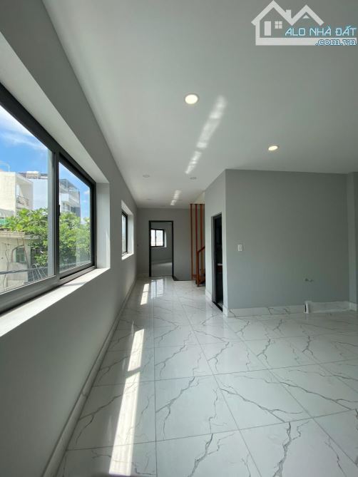 107 * siêu phẩm ( 5 X 20 ),  lô góc, 3 tầng , hẻm xe hơi tới nhà, giá 5 tỷ còn TL - 2