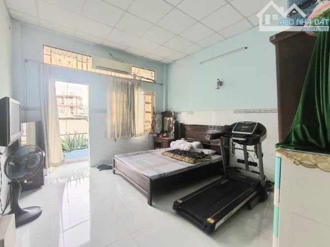 TÂN BÌNH - NHÀ 4 TẦNG BTCT - 4 PHÒNG NGỦ - HẺM XE HƠI THÔNG - TRẦN VĂN QUANG - 2