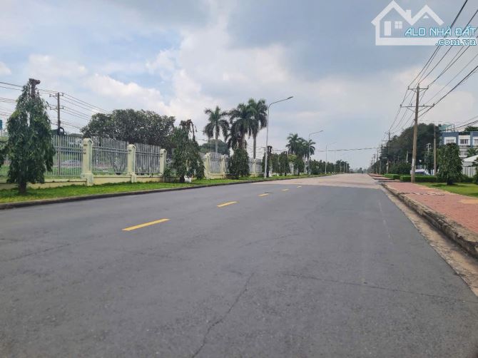 CẦN BÁN ĐẤT QH SKC KHU VỰC HỐ NAI 3 ( cũ) NAY LÀ PHƯỜNG HỐ NAI- ĐỒNG NAI GIÁ:2 triệu/1m2 - 2