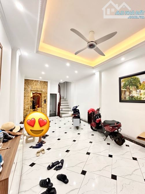 🏡HỒ TÂY - H.IẾ.M -NỞ HẬU- NGÕ THÔNG - GẦN Ô TÔ -  VÕNG THỊ-THANG MÁY-FULL NỘI THẤT - 2