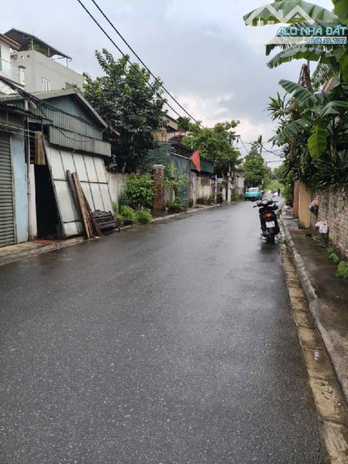 Bán đất tặng nhà cấp 4 Cổ Bi 42m2 kinh doanh, ô tô tránh - 2