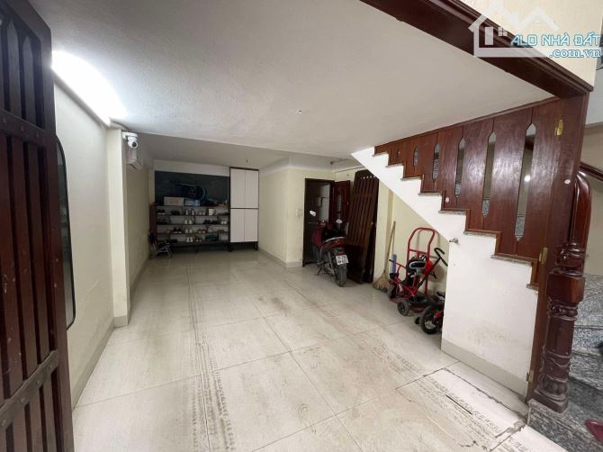 Bán Nhà Phân Lô Chiến Thắng 35m2 6 Tầng MT 4.4m Giá 12.1 Tỷ - 2