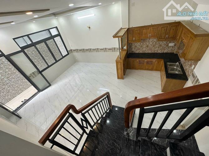 BÁN NHÀ ĐẸP 3 TẤM GẤP TẠI Q4 GIÁ 5TỈ 790 TL VỊ TRÍ 1/ KHU DÂN CƯ DT 5.9*9 GIÁP Q1 - 2