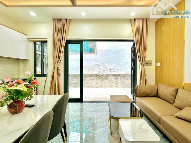 Villa Mini Góc 2 MT Hẻm - Đường CMT8 Tân Bình - Chỉ Hơn 5T - 22