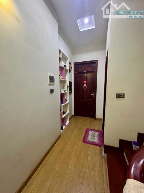 Cho thuê nhà Vũ Tông Phan – Đống Đa DT 70m x 4 tầng, phân lô ôtô đỗ giá thuê 18tr/th - 3
