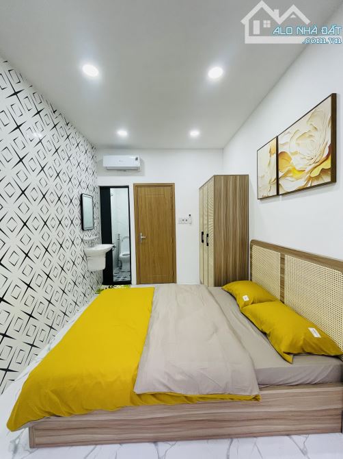 Bán nhà khu phân lô Quận 1- 4 Tầng Mới- Sổ hồng riêng hoàn công đủ- Chỉ 4 tỷ x - 3