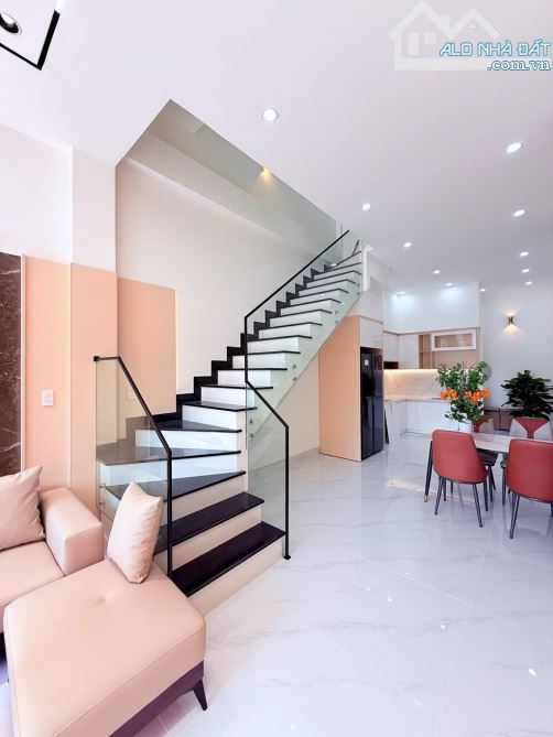 🌈 NHÀ 3 TẦNG MỚI KENG – FULL NỘI THẤT – KIỆT Ô TÔ – ĐỖ XE TRONG SÂN ,SÁT CÔNG VIÊN  4TỶ x - 3