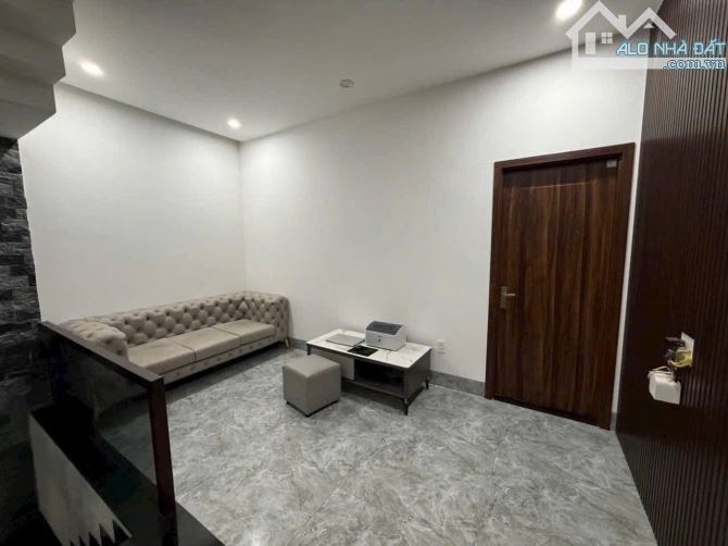 Bán nhà 3 tầng đường Nguyễn Hiến Lê-NTP- Hoà Xuân - 3