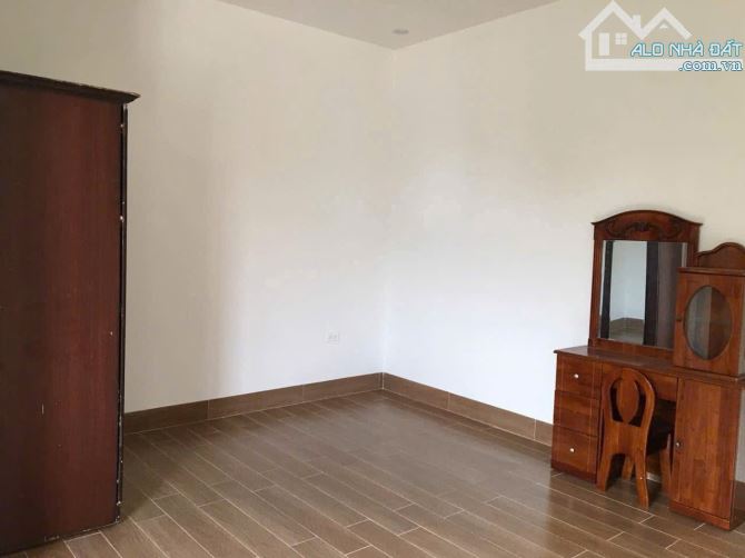 BÁN NHÀ ĐỐI DIỆN CÔNG VIÊN - ĐƯỜNG  NGUYỄN VĂN HƯỞNG, TP BÀ RỊA ( PHƯỜNG TAM LONG, TP HCM - 3