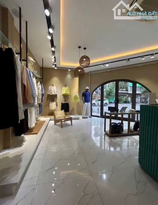 SIÊU PHẢM ! Nhà Góc 2 Mặt tiền 416 Võ Văn Tần, P.Bàn Cờ | DT: 6x9m | HĐT : 60tr/thang | - 3