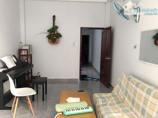 Nhà đẹp Phú Nhuận-Giáp Quận 1-Hẻm ô tô-Sát MT Hoàng Văn Thụ-P8-51m2-3tầng-4PN - 3
