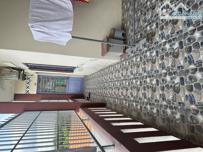 BÁN TÒA NHÀ NGHỈ 12 PHÒNG – ĐANG KHAI THÁC 20TR/THÁNG – SÁT TRỤC THĂNG LONG - 3