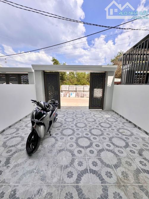 Bán nhà 1 trệt 1 lầu sổ riêng thổ cư p. Hoá An - 3