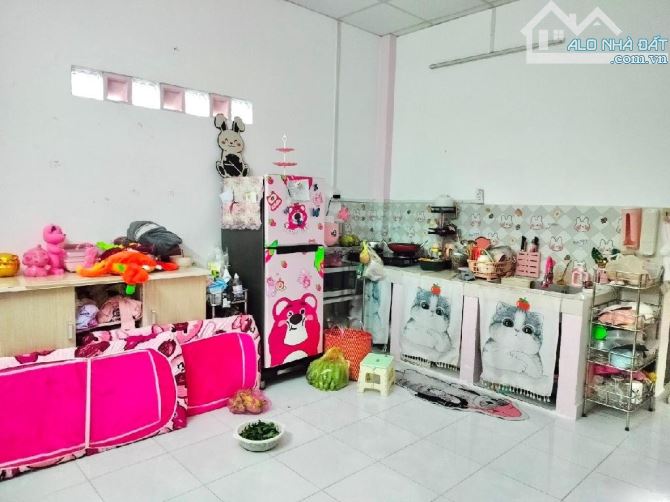 DƯƠNG ĐỨC HIỀN - TÂY THẠNH - TÂN PHÚ - NGANG 5 DÀI 22 - 2 TẦNG - 5PN - HẺM RỘNG - 8.x TỶ - 3