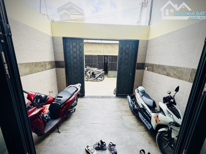 SIÊU PHẨM BÌNH TÂN - NHÀ ĐẸP 5 TẦNG - TẶNG FULL NỘI THẤT - 86M2 (4x22) GIÁ NHỈNH 7 TỶ TL - 3