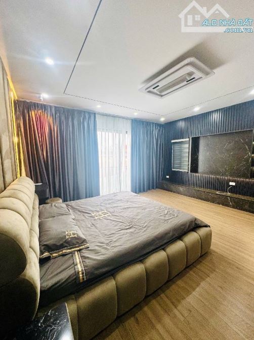 Bán nhà 51m 6t - Mt 5m - NGUYỄN VĂN CỪ - LONG BIÊN - 3
