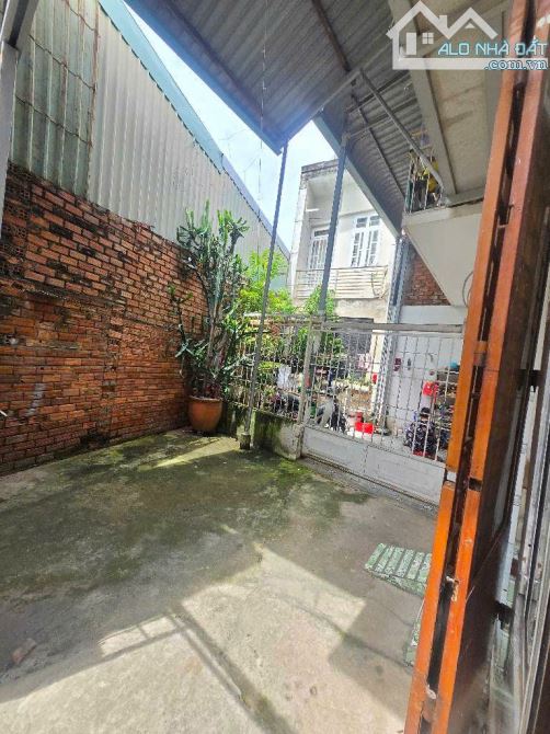 NHÀ NGAY CHỢ ĐẦU MỐI Tỉnh lộ 43, 2,2 tỷ, 44m2, 2PN, 1WC, giá siêu hời - 3