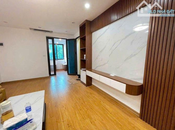 🌟TẬP THỂ TRẦN QUỐC HOÀN_CẦU GIẤY_TẦNG 3_2 THOÁNG_SỔ TO 90M2 3PN NHÀ ĐẸP CHỈ 4,3 TỶ🌟 - 3