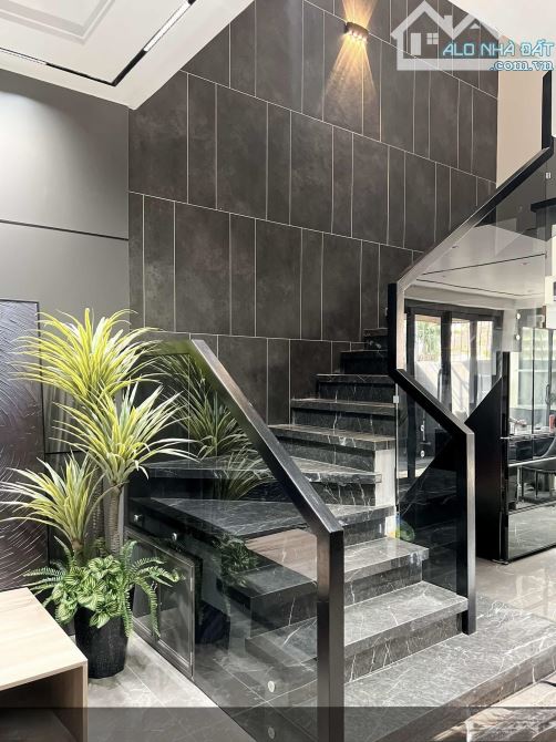 **Bán nhà MT Trần Văn Quang, phường 10, Tân Bình (5*17) CHDV 17PN - 3
