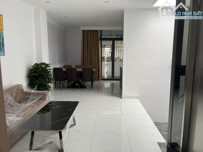 NHÀ ĐẸP Ở NGAY - VỊ TRÍ VÀNG, ĐƯỜNG ĐÔI 35M - VIEW HỒ 83m, nhỉnh 20 tỷ - 3