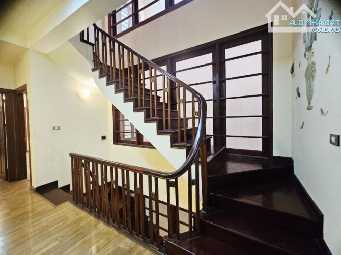 BÁN BIỆT THỰ ĐẲNG CẤP – NỞ HẬU – KHU VIP – TRUNG TÂM CẦU GIẤY - 3