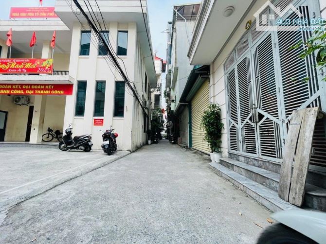 CHÍNH CHỦ GỬI BÁN NHÀ PHỐ CẦU DIỄN DT 46m, 4 Tầng, Mt 4,5m,Giá 11,3 tỷ - 3