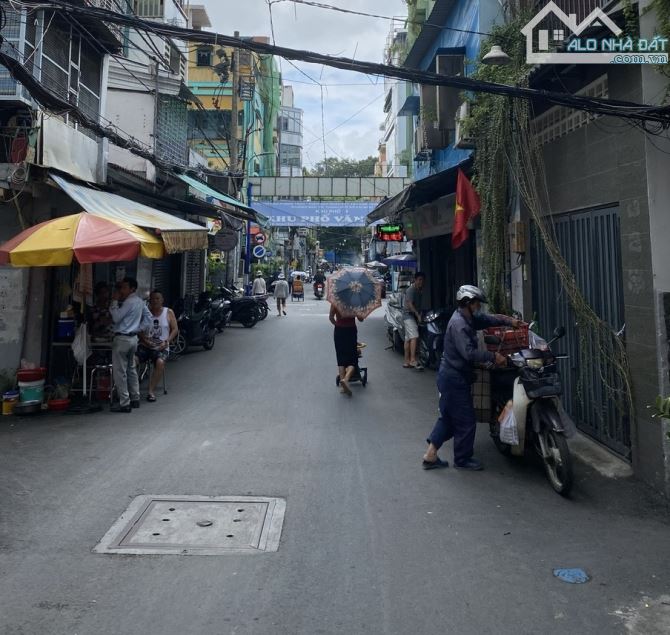 Nhà NGUYỄN THỊ MINH KHAI, gần Nguyễn Thiện Thuật, QUẬN 3, DT: 36m2,  5 TẦNG, GIÁ 5.X TỶ - 3