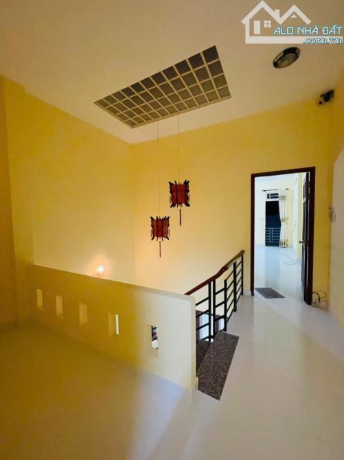 BÁN NHÀ ĐƯỜNG SỐ 40 LINH ĐÔNG, THỦ ĐỨC - 2 TẦNG - 70M2 - SỔ HỒNG RIÊNG - HOÀN CÔNG CHUẨN - 3