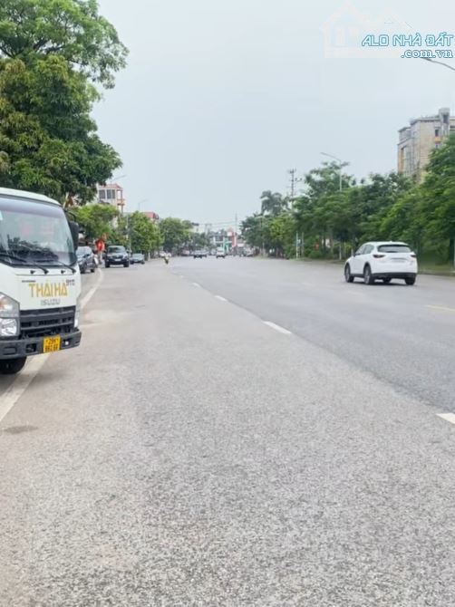 BÁN ĐẤT TẶNG NHÀ 97m2. TẠI MẶT ĐƯỜNG QUÁN TOAN HỒNG BÀNG HẢI PHÒNG - 3