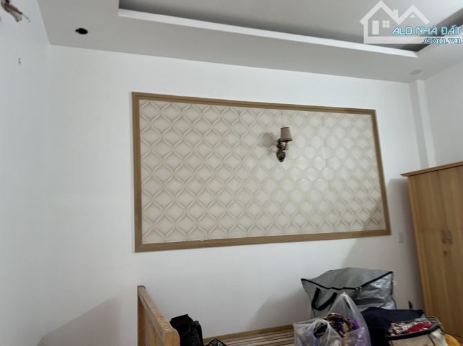 Nhà Ở Ngay, Trệt 2 Lầu DT 62M2, Đường Xe Hơi 10m, 4 ĐỒNG TL - 3