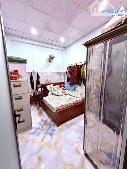 Lê Tân Bê - cách BX Miền Tây 5