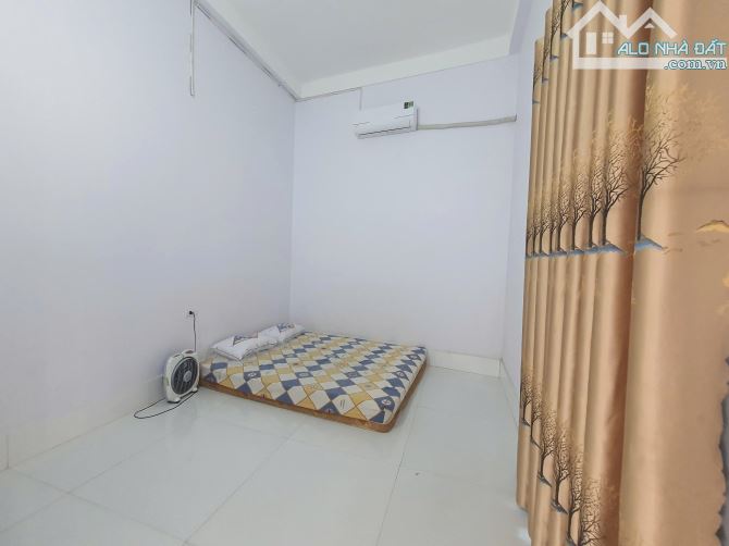 Bán nhà cấp 4 thông sàn kinh doanh thuận lợi tại băng 2 Tôn Đức Thắng, Khai - 3