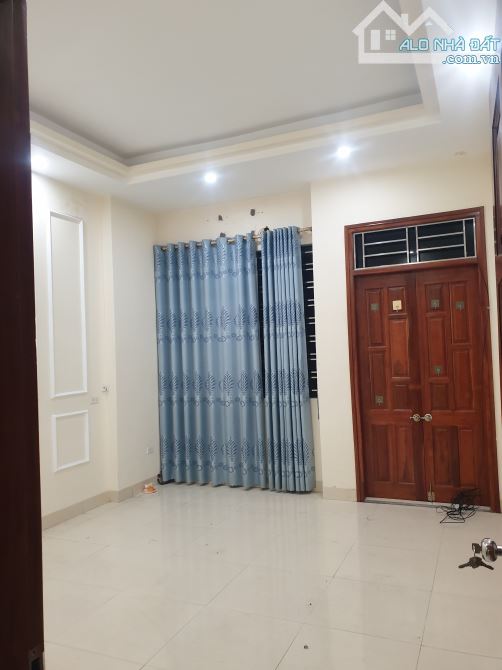 CHO THUÊ NHÀ ĐẸP 3 TẦNG 64M2 NGÕ PHÙ NGHĨA KHU ĐÔNG MẠC GIÁ 4.5TR - 3