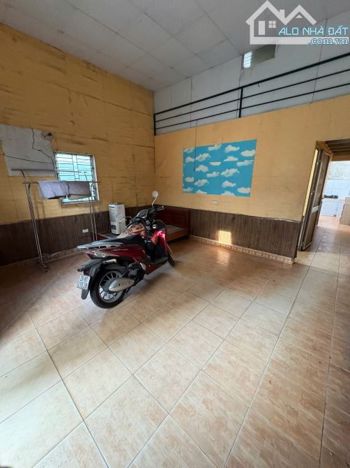 CHO THUÊ NHÀ CẤP 4 CÓ GÁC XÉP NGÕ 47 NAM DƯ, DT 80M2, GIÁ 9 TRIỆU. - 3