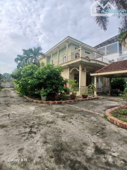 🏡 BÁN NHÀ MẶT TIỀN NGUYỄN VĂN BỨA – HÓC MÔN – BIỆT THỰ VƯỜN – DT 1266M² – CHỈ 26.6 TỶ - 3