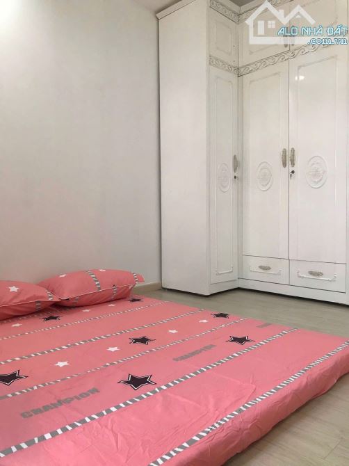Chung cư Bàu cát, p10, Tân BÌnh: 83m2,2p ngủ,2wc, 11tr/th - 3