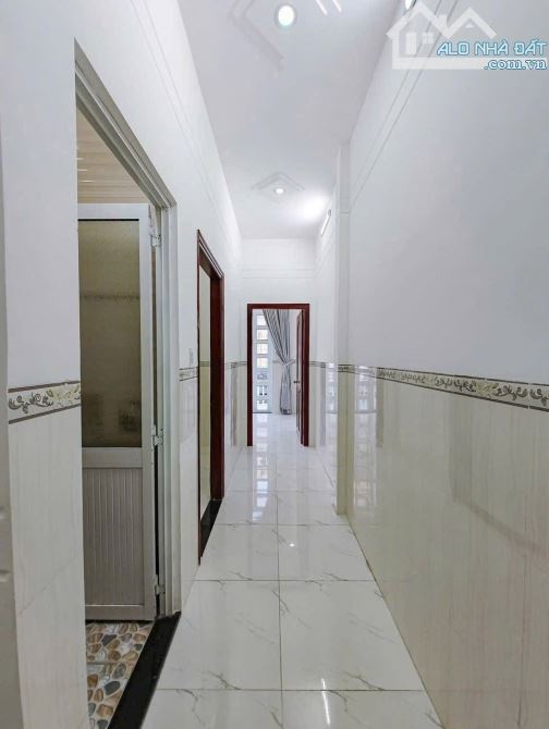 NẮM CHÍNH CHỦ BÁN NHÀ 2 TẦNG HẺM 11 NGUYỄN VĂN LINH - 3