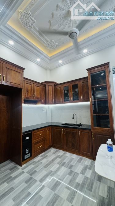 Bán nhà đẹp 4 tầng,xe hơi đỗ trong nhà.Đào Tông Nguyên,Nhà Bè.Giá 6.5 tỷ. - 3