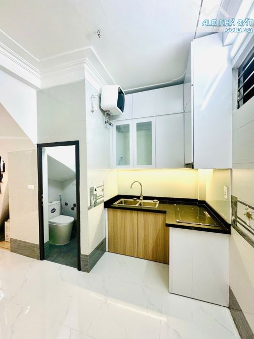 NHÀ PHỐ THANH XUÂN BÁN GẤP - NHỈNH 6 TỶ - 05 NGỦ ĐẸP, Ở NGAY SỔ ĐỎ TRAO TẬN TAY - 3