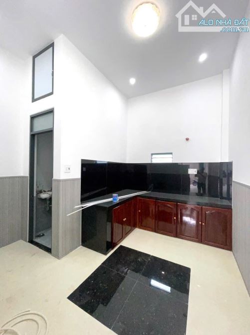 CHUYỂN NHƯỢNG NHÀ 3 TẦNG MỚI, ĐƯỜNG NỘI BỘ Ô TÔ LÊ THANH NGHỊ GIÁ RẺ NHẤT KHU, QUI NHƠN. - 3
