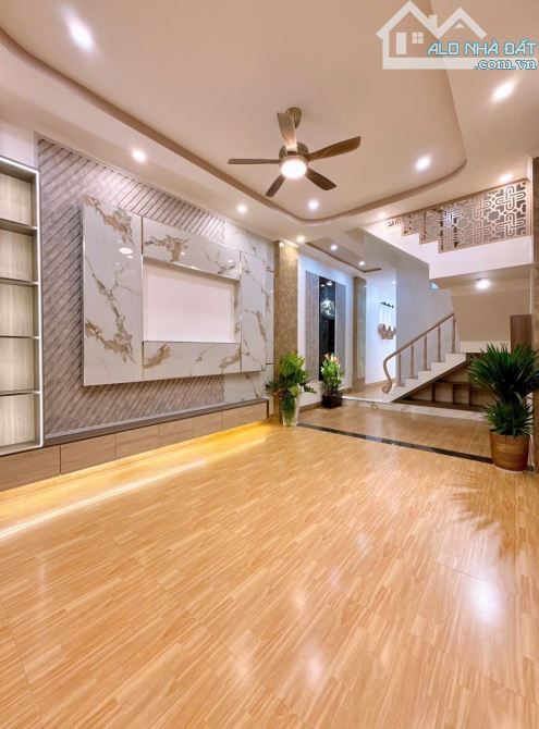 NẮM CHÍNH CHỦ BÁN NHÀ 2 TẦNG MẶT TIỀN ĐƯỜNG SỐ 5 - 3